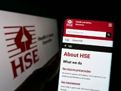 The Health & Safety Executive Regulates The Issue In The UK
Workplace Health & Safety Training Is Essential To Ensure People Stay Safe And The Law Is Complied With